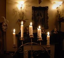 Ghostly stories draw crowd to castle, Larnach Castle